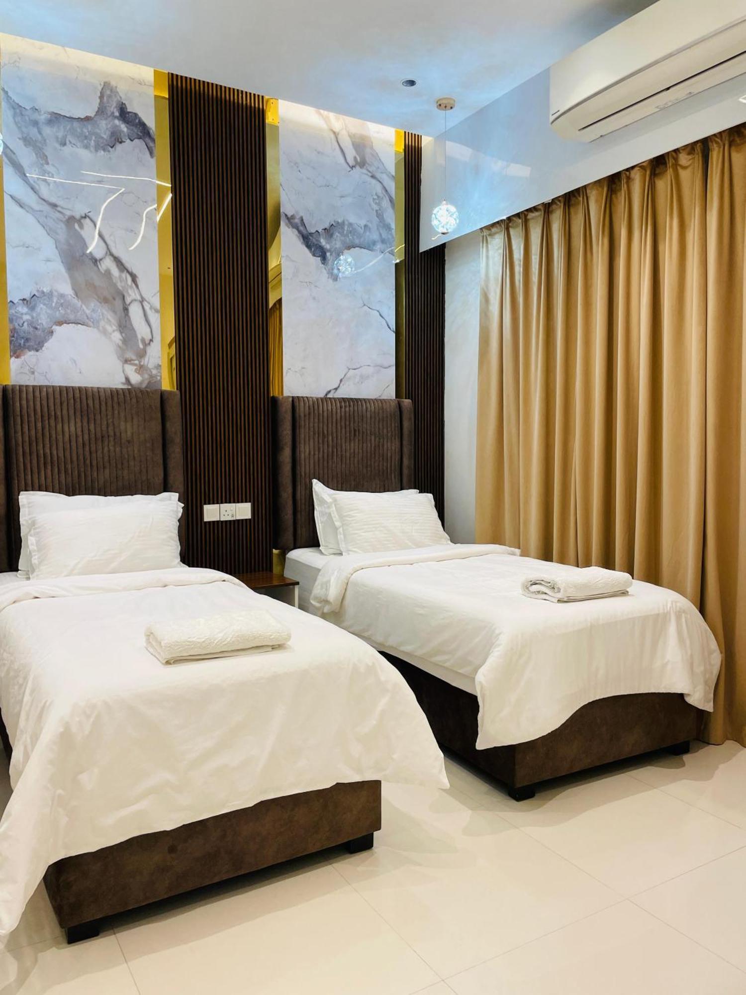 Apartment Mabahj Garnatha Suhar